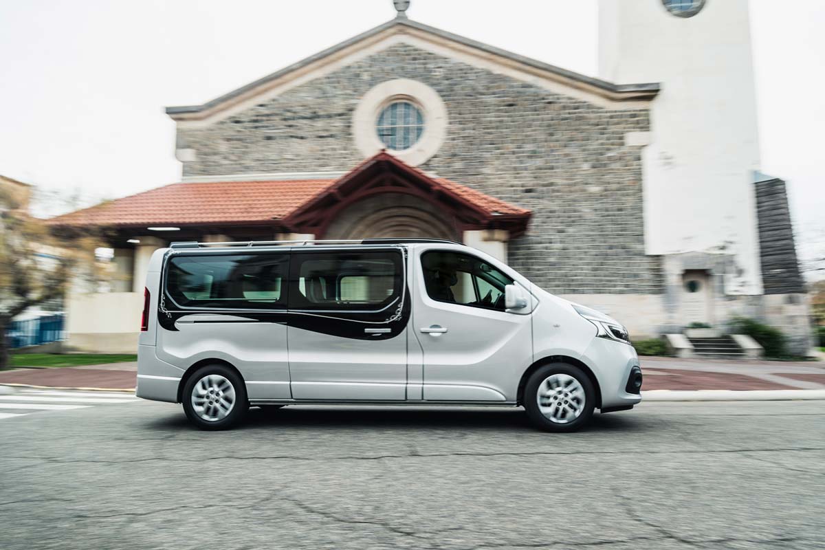 image-test Véhicule funéraire Renault Trafic illustration